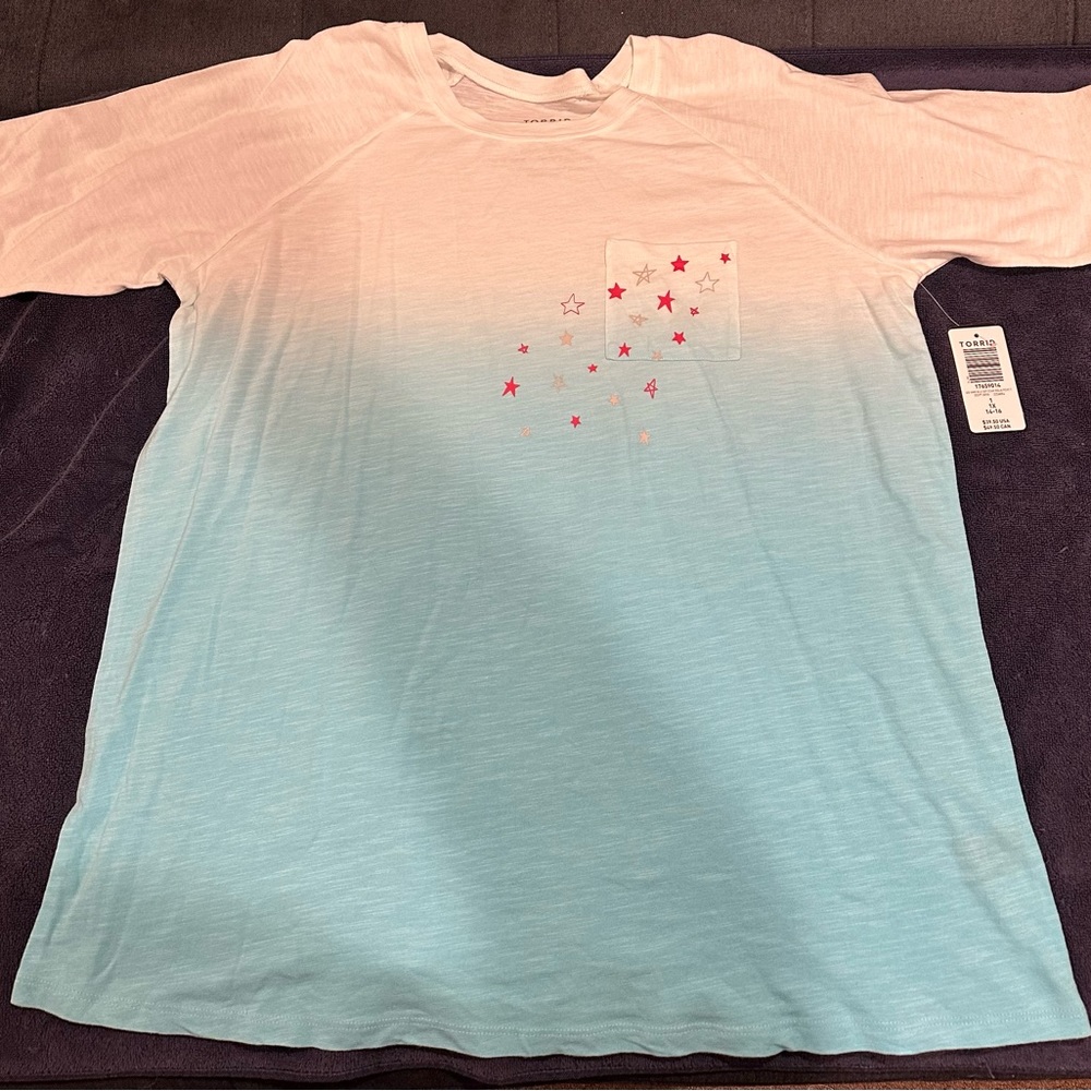 Torrid size 1 blue and white shirt